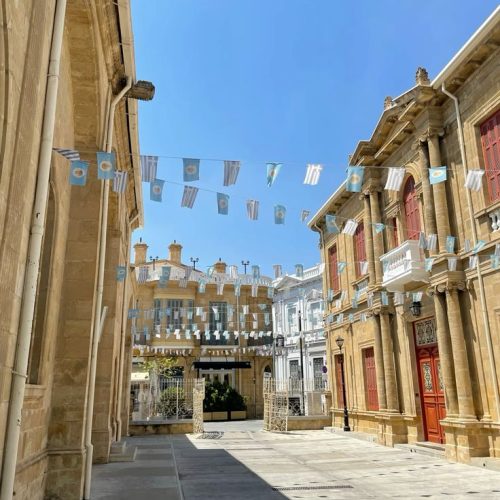 3d6ac1e21336f3952634893f3b721ae9