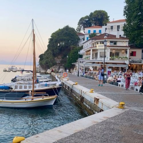 806e1cde755df3d179df720e089b4aec